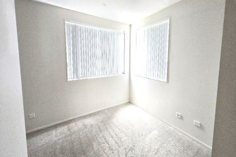 Photo of property in 72 Seafarer Crescent, Stanmore Bay, Whangaparaoa, 0932