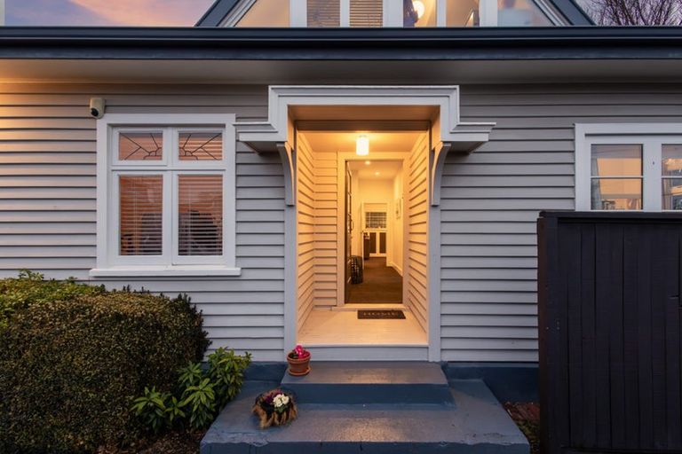 Photo of property in 1/53 Aorangi Road, Bryndwr, Christchurch, 8053