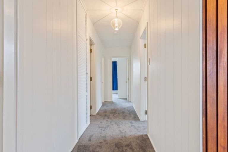 Photo of property in 4 Lovelock Street, Dallington, Christchurch, 8061