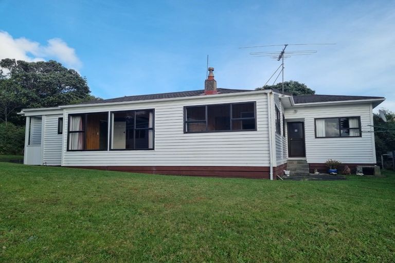 Photo of property in 15 Pukerua Beach Road, Pukerua Bay, 5026