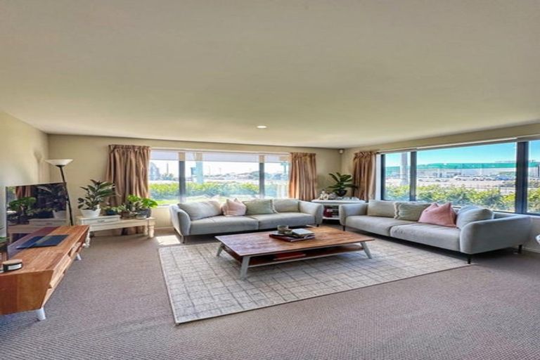 Photo of property in 64 Keppel Street, New Brighton, Christchurch, 8083