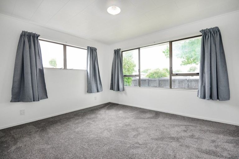 Photo of property in 28 Fleetwood Crescent, Flaxmere, Hastings, 4120