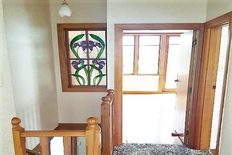 Photo of property in 92 Overtoun Terrace, Hataitai, Wellington, 6021