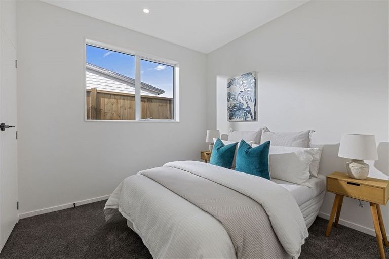 Photo of property in 5 Ropere Street, Kumeu, 0810