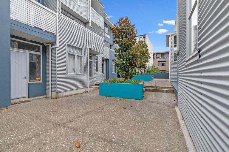 Photo of property in 11/185 Tasman Street, Mount Cook, Wellington, 6021