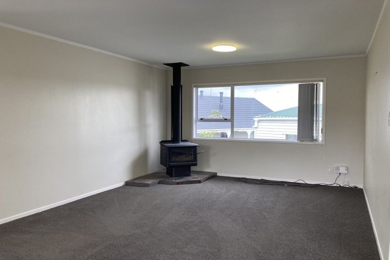 Photo of property in 67 Nui Mana Place, Te Atatu South, Auckland, 0610