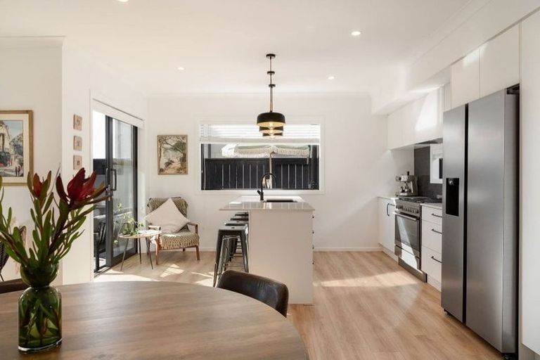 Photo of property in 6 Taniko Lane, Papamoa, 3118
