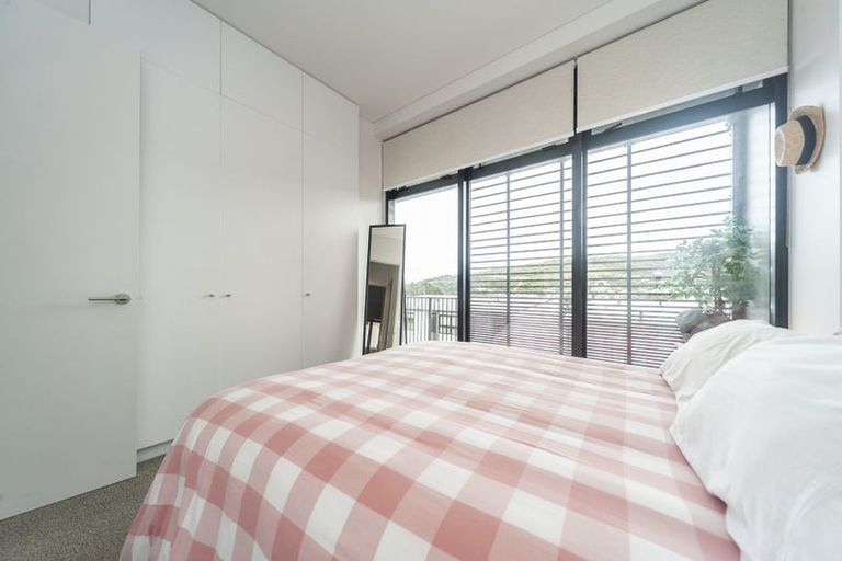 Photo of property in 202/11 Jean Caldwell Way, Island Bay, 6023