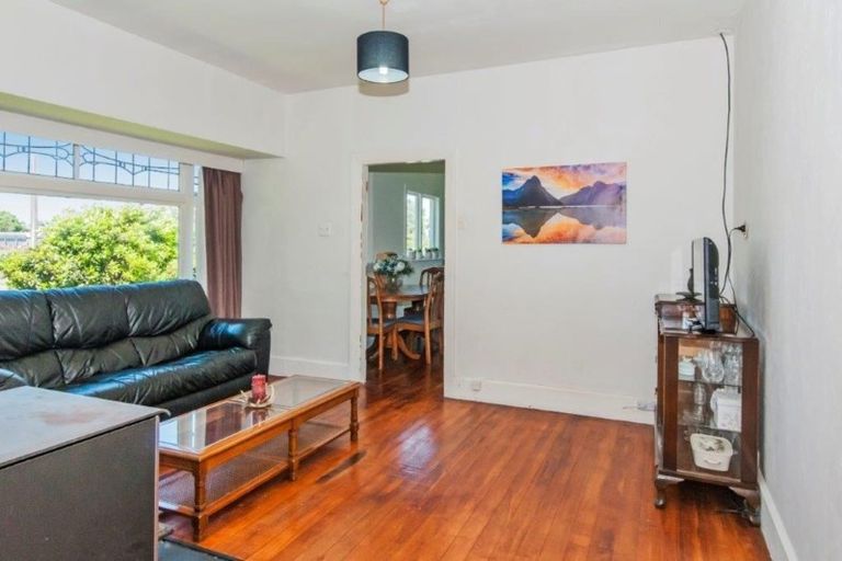 Photo of property in 21 D'arcy Street, Leeston, 7632