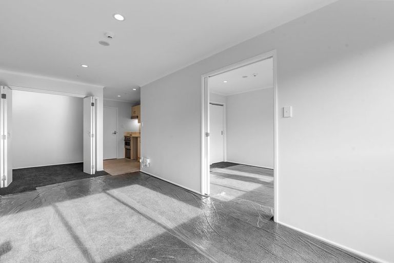 Photo of property in 5c/30 Westward Ho, Glen Eden, Auckland, 0602