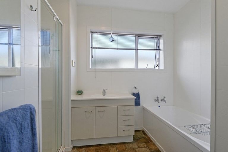 Photo of property in 1/51 Cutts Road, Russley, Christchurch, 8042