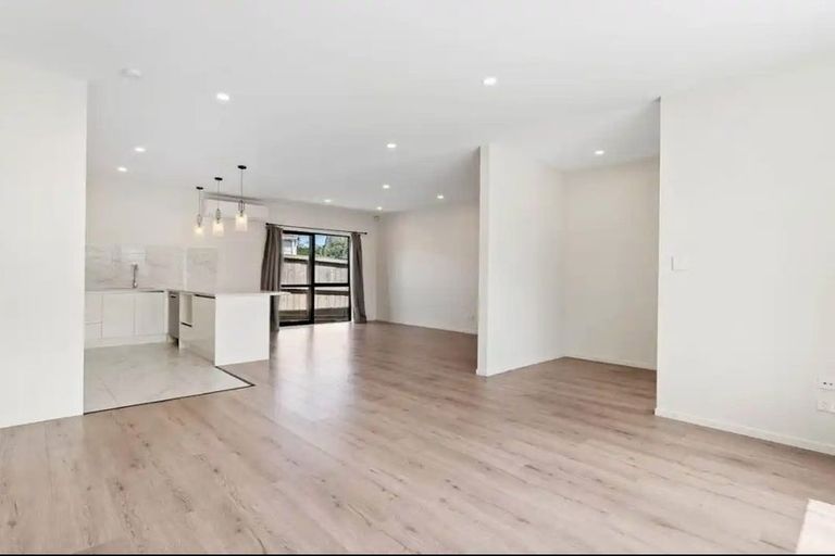 Photo of property in 14a Tapu Road, Huapai, Kumeu, 0810