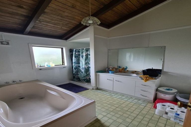 Photo of property in 180 Greenhithe Road, Greenhithe, Auckland, 0632