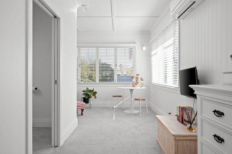 Photo of property in 2 Saint Olpherts Avenue, Hamilton East, Hamilton, 3216