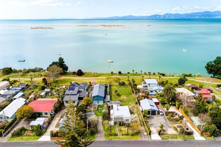 Photo of property in 93 Trewavas Street, Motueka, 7120