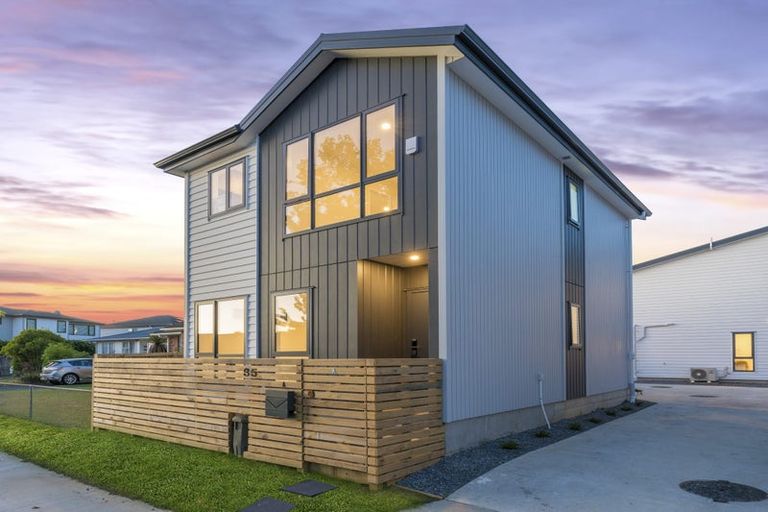 Photo of property in 35a Hereford Street, Te Atatu Peninsula, Auckland, 0610