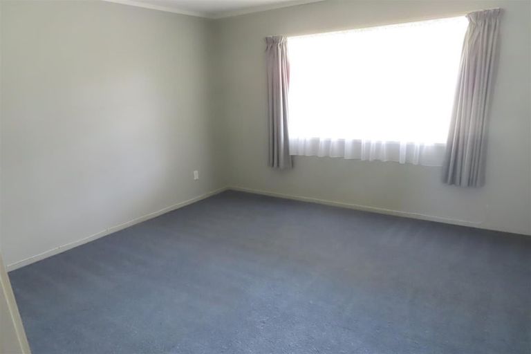 Photo of property in 2/31 Eastridge Court, Northpark, Auckland, 2013