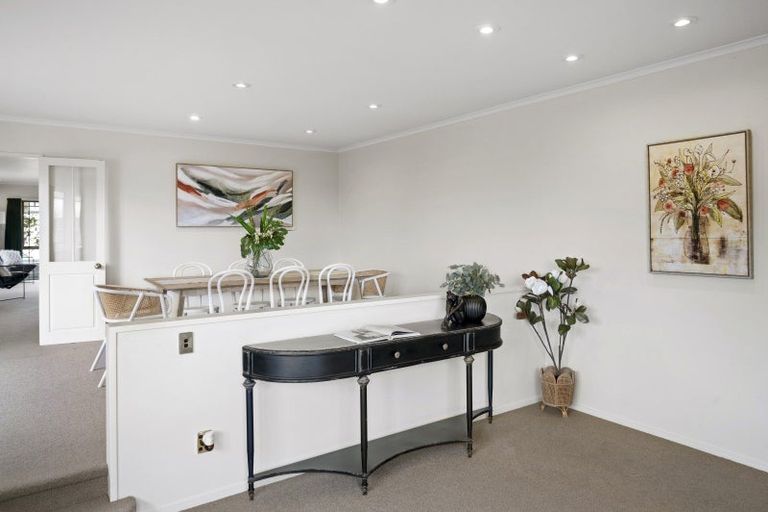 Photo of property in 17 Warwick Drive, Lynmore, Rotorua, 3010