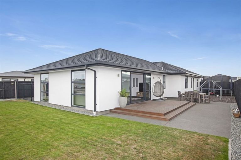 Photo of property in 41 Kingsbridge West, Burwood, Christchurch, 8083