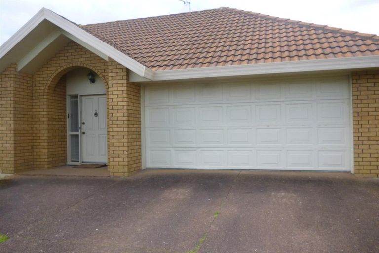 Photo of property in 2/62 Alicia Road, Somerville, Auckland, 2014