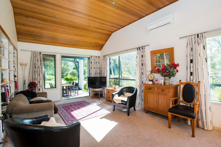 Photo of property in 596 Riverside Road, Matokitoki, Gisborne, 4071