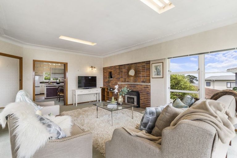 Photo of property in 100 Palmers Road, Clendon Park, Auckland, 2103