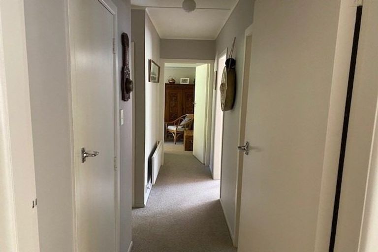 Photo of property in 28 Keirunga Road, Havelock North, 4130