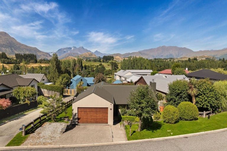 Photo of property in 41 Cotter Avenue, Arrowtown, 9302