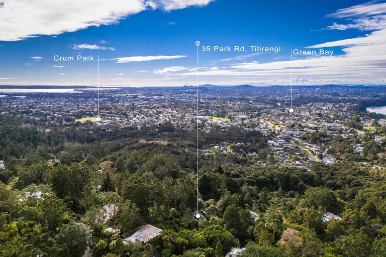 Photo of property in 35 Park Road, Titirangi, Auckland, 0604