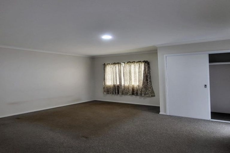 Photo of property in 8 Lomas Place, Manurewa, Auckland, 2102