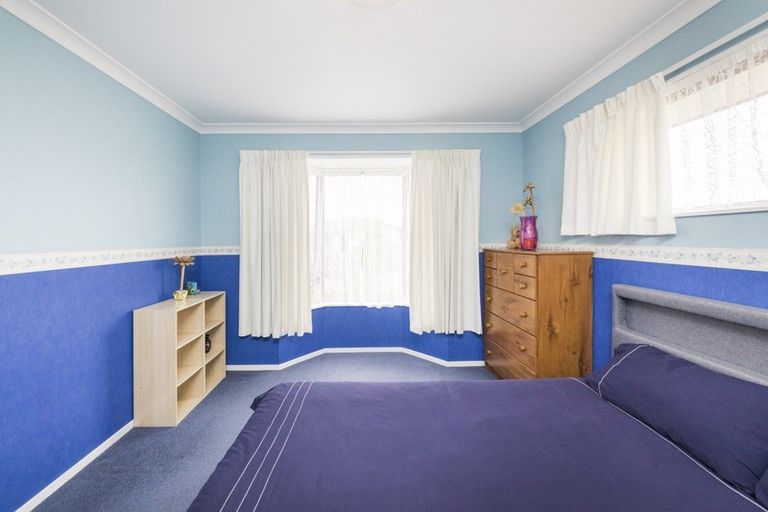 Photo of property in 10 Branigan Parade, Kelvin Grove, Palmerston North, 4414