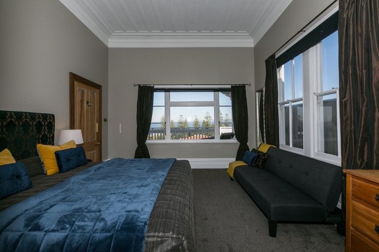 Photo of property in 2 Seaview Terrace, Bluff Hill, Napier, 4110