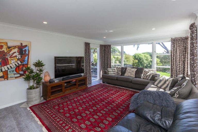 Photo of property in 122 Ruapehu Street, Paraparaumu, 5032