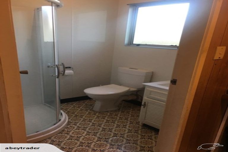 Photo of property in 150a Dowse Drive, Maungaraki, Lower Hutt, 5010