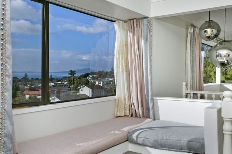 Photo of property in 43 Wyoming Avenue, Murrays Bay, Auckland, 0630