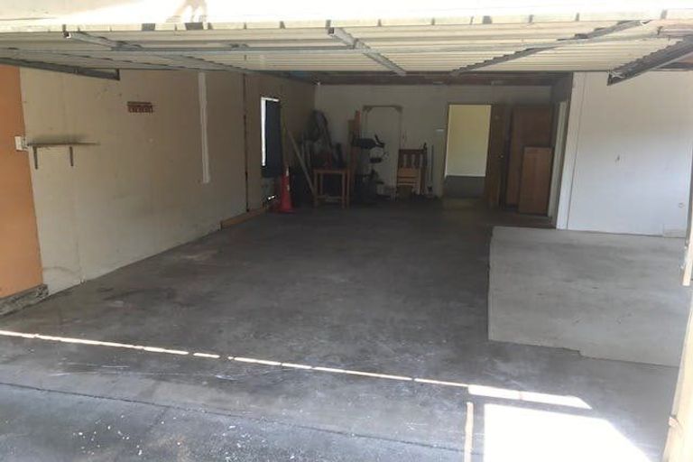 Photo of property in 42 Cosgrave Road, Papakura, 2110