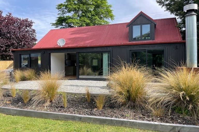 Photo of property in 24 Wiltshire Street, Arrowtown, 9302