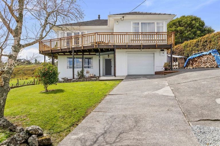 Photo of property in 7 Chamberlain Road, Massey, Auckland, 0614