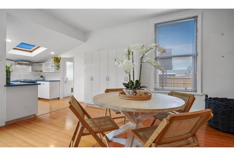 Photo of property in 23 Gresford Street, Edgeware, Christchurch, 8013