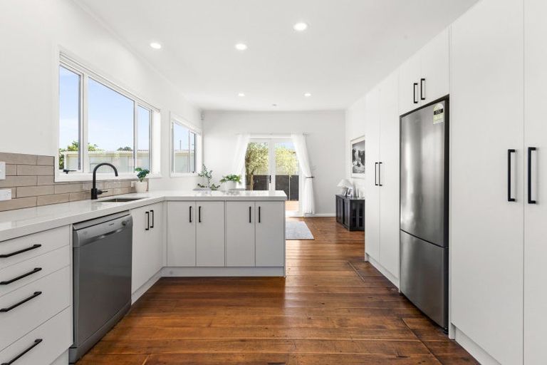 Photo of property in 44 Douglas Mclean Avenue, Marewa, Napier, 4110