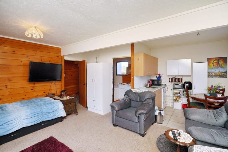 Photo of property in 8 Panckhurst Drive, Woodend, 7610