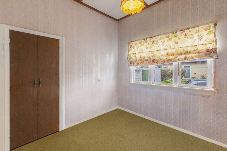 Photo of property in 11 Moeller Street, Taradale, Napier, 4112