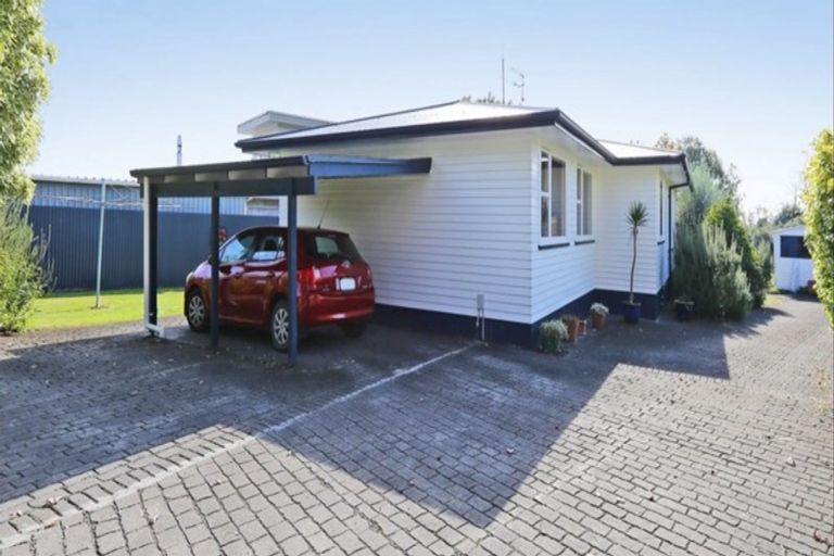 Photo of property in 115 Te Mata Road, Havelock North, 4130