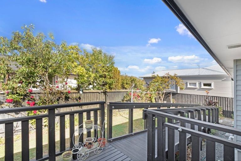 Photo of property in 194 Riverlaw Terrace, Saint Martins, Christchurch, 8022