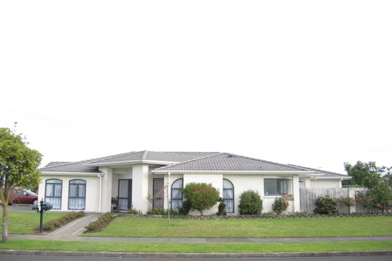 Photo of property in 2 Flora Place, Wattle Downs, Auckland, 2103