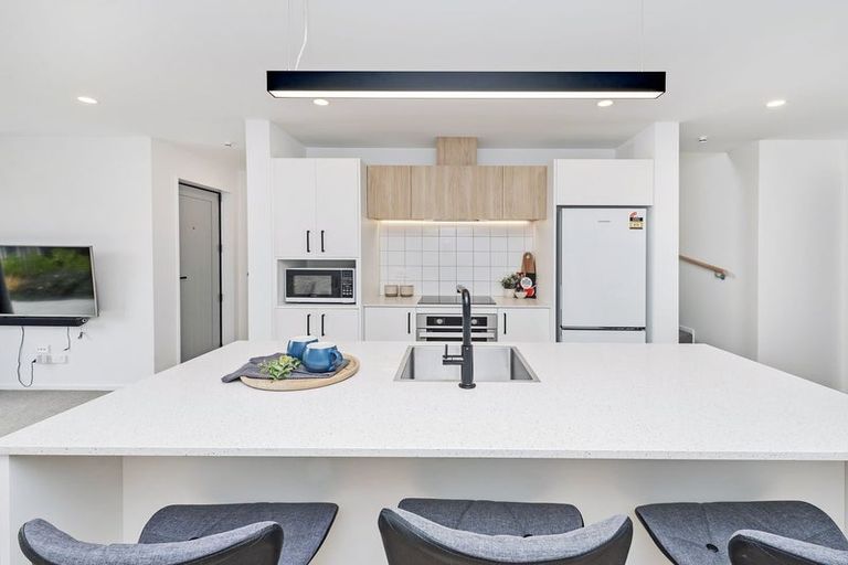 Photo of property in 12 Miromiro Street, Broomfield, Christchurch, 8042