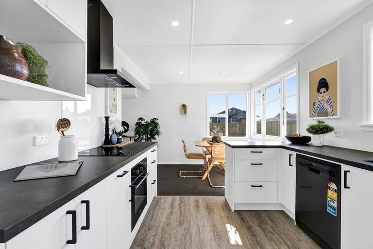 Photo of property in 5 Wills Road, Bell Block, New Plymouth, 4312