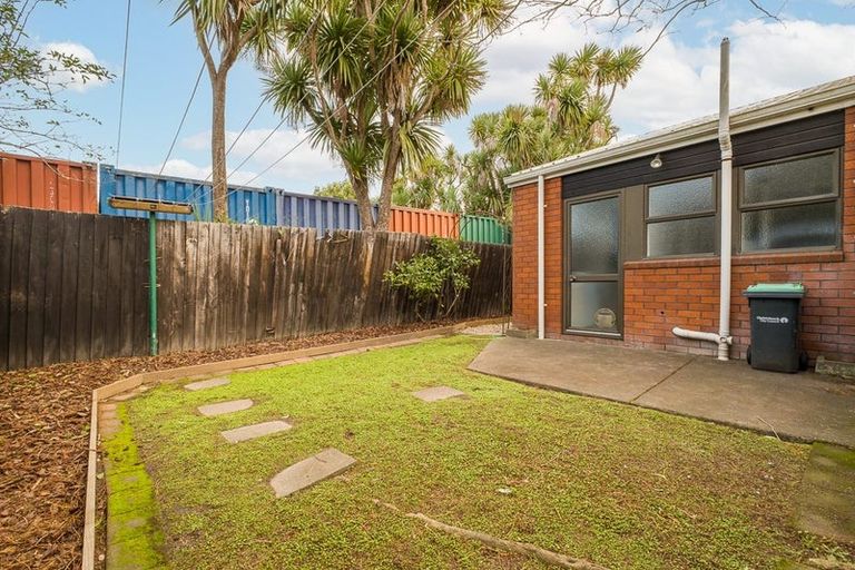 Photo of property in 2/112a Poulson Street, Addington, Christchurch, 8024