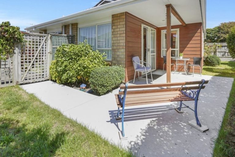 Photo of property in 12a Heihei Place, Paraparaumu, 5032