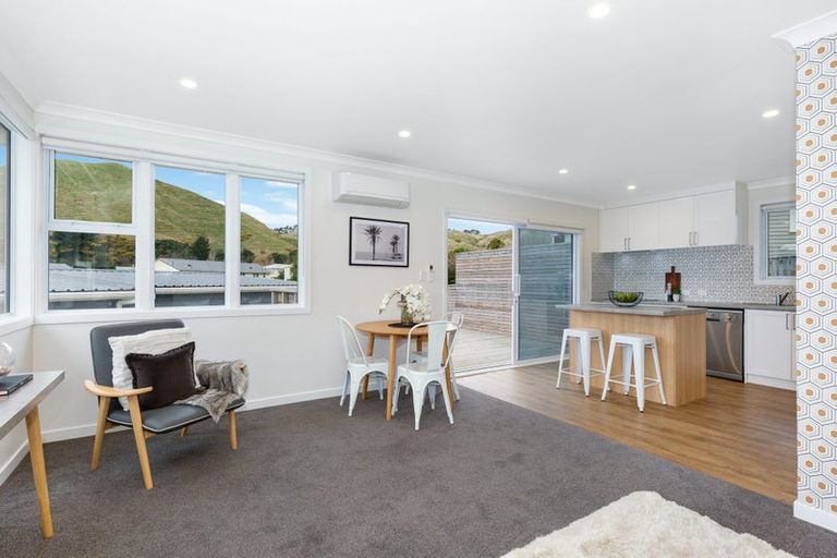 Photo of property in 5 Kaituna Street, Waitangirua, Porirua, 5024